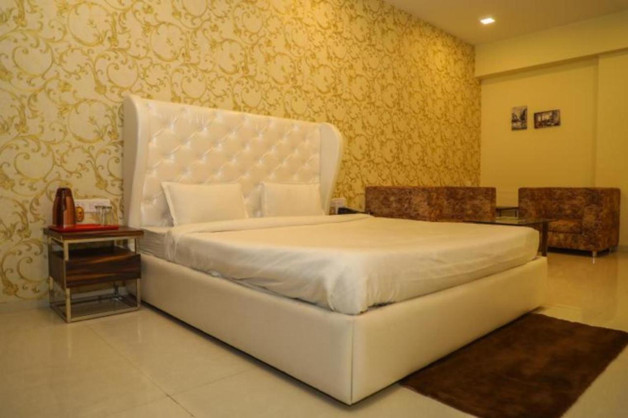 Hotel Golden - I Rāipur Dış mekan fotoğraf
